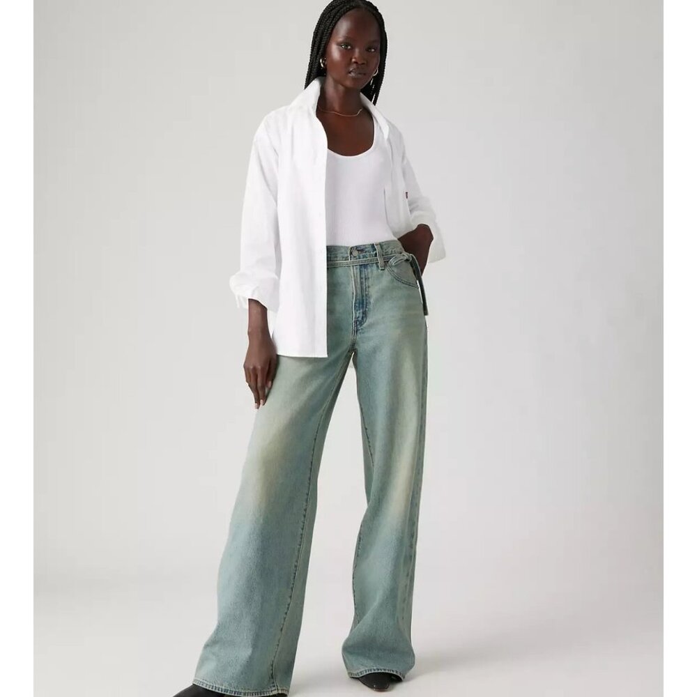 Levi's Women's Flare Jeans in Light Blue